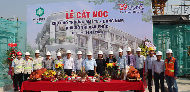 Khu đô thị Vạn Phúc City cất nóc gần 100 căn nhà phố thương mại