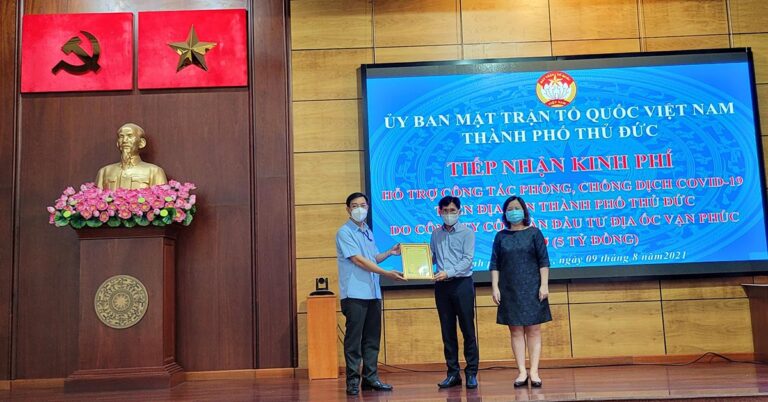 Vạn Phúc Group ủng hộ 10.000 phần quà cho các hoàn cảnh khó khăn do dịch bệnh Covid-19