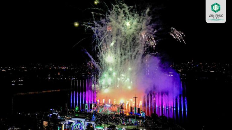 Hàng nghìn bạn trẻ “cháy” hết mình trong sự kiện Funtastic Energy Night tại Vạn Phúc City