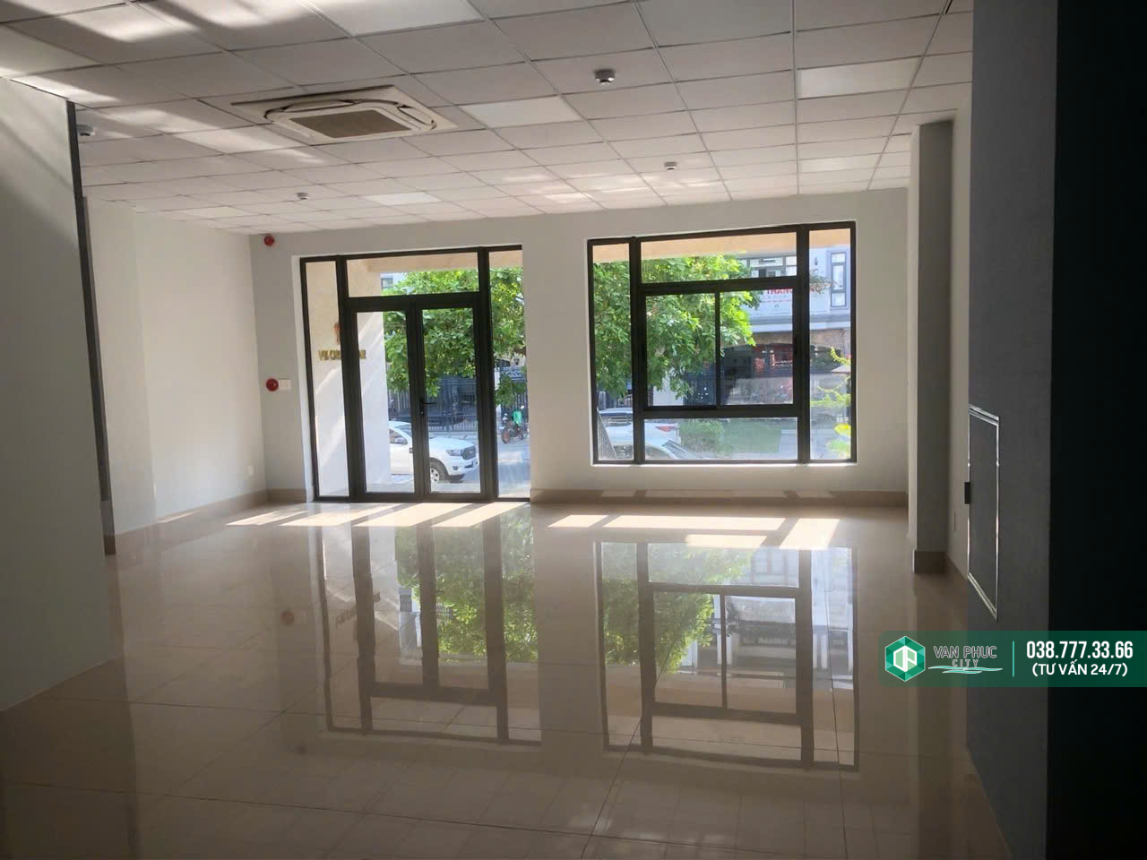 Cho Thuê Shophouse Mặt Tiền Đường 20m – Hoàn Thiện Nội Thất, Có Thang Máy – Giá 63 Triệu/Tháng