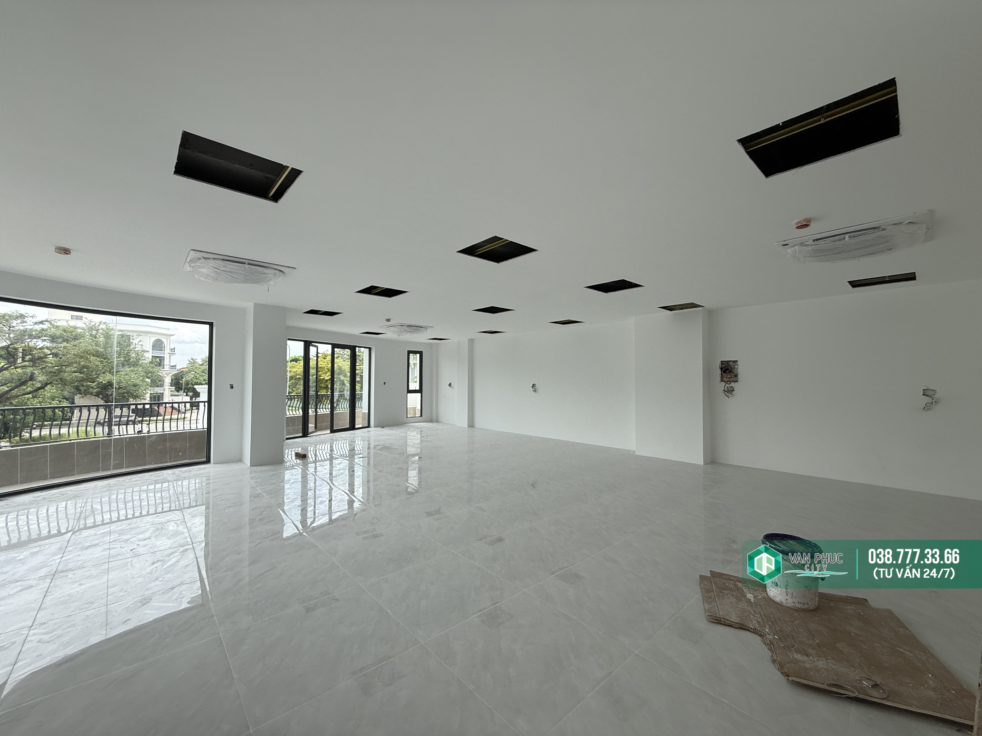 Siêu Vị Trí! Căn Góc Vạn Phúc City – 1.200m², 4 Tầng, Giá 120 Triệu/Tháng